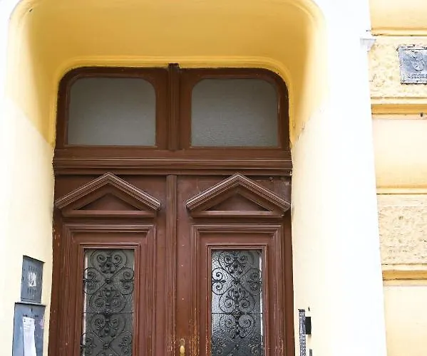 2 Bedroom For 6 Near Augarten & U4 - U2 Metro Apartmán *