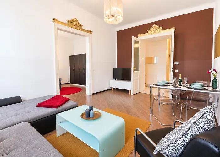 2 Bedroom For 6 Near Augarten & U4 - U2 Metro Apartment *