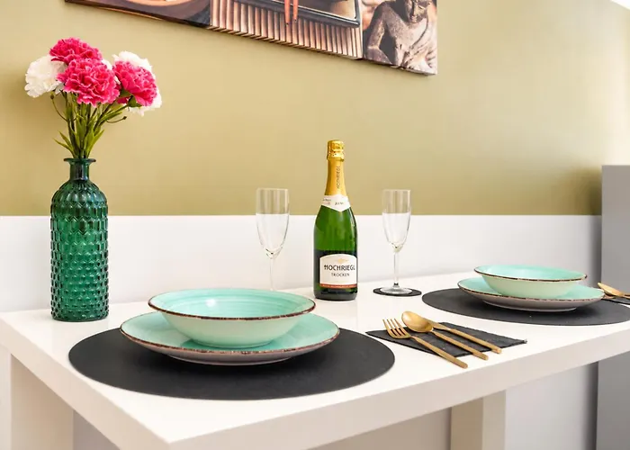 2 Bedroom For 6 Near Augarten & U4 - U2 Metro Apartment